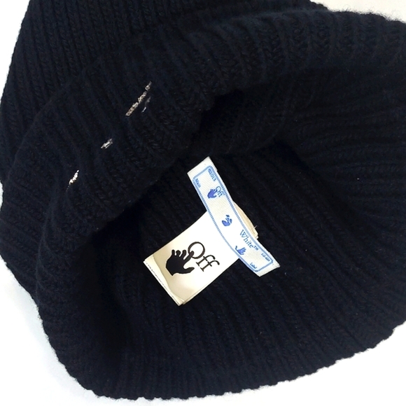 Off-White Black Ribbed Metal Decal Beanie with Tags - Picture 6 of 9